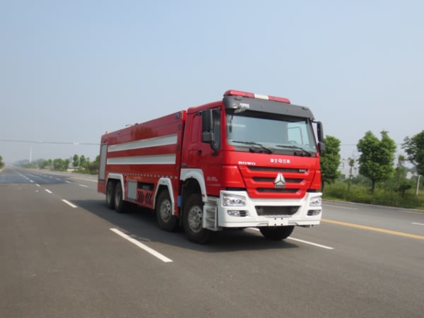 “巨無霸”25噸消防車發(fā)往西藏