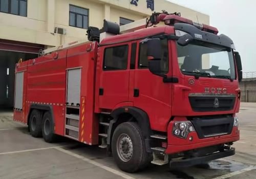 國(guó)六豪沃18米舉高噴射消防車